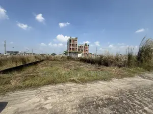 ব্লক–পি-তে ৩ কাঠা দক্ষিণমুখী প্লট বিক্রয়