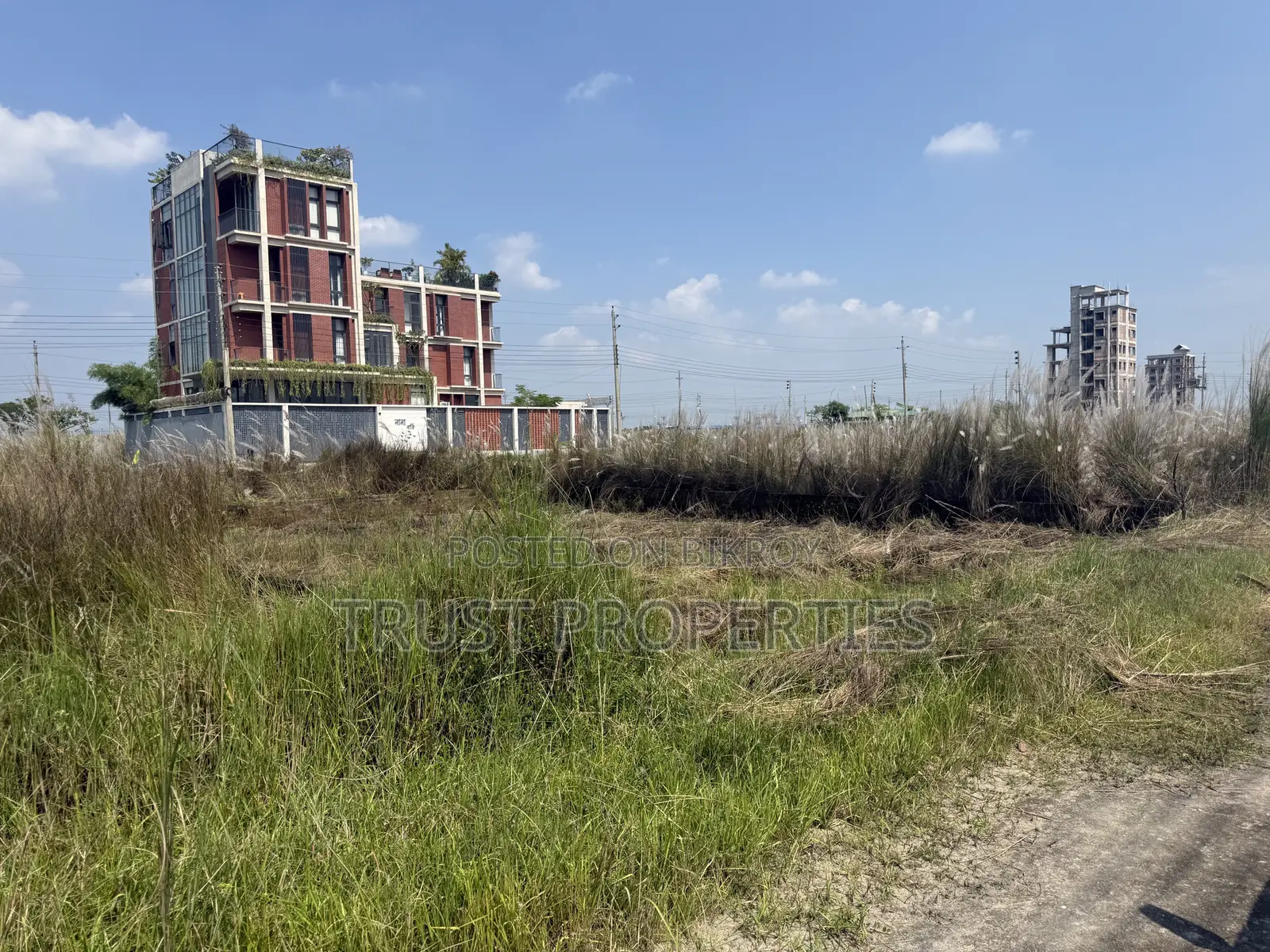 ব্লক–পি-তে ৩ কাঠা দক্ষিণমুখী প্লট বিক্রয়