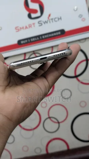 অ্যাপল আইফোন এক্সএস ২৫৬ জিবি সাদা