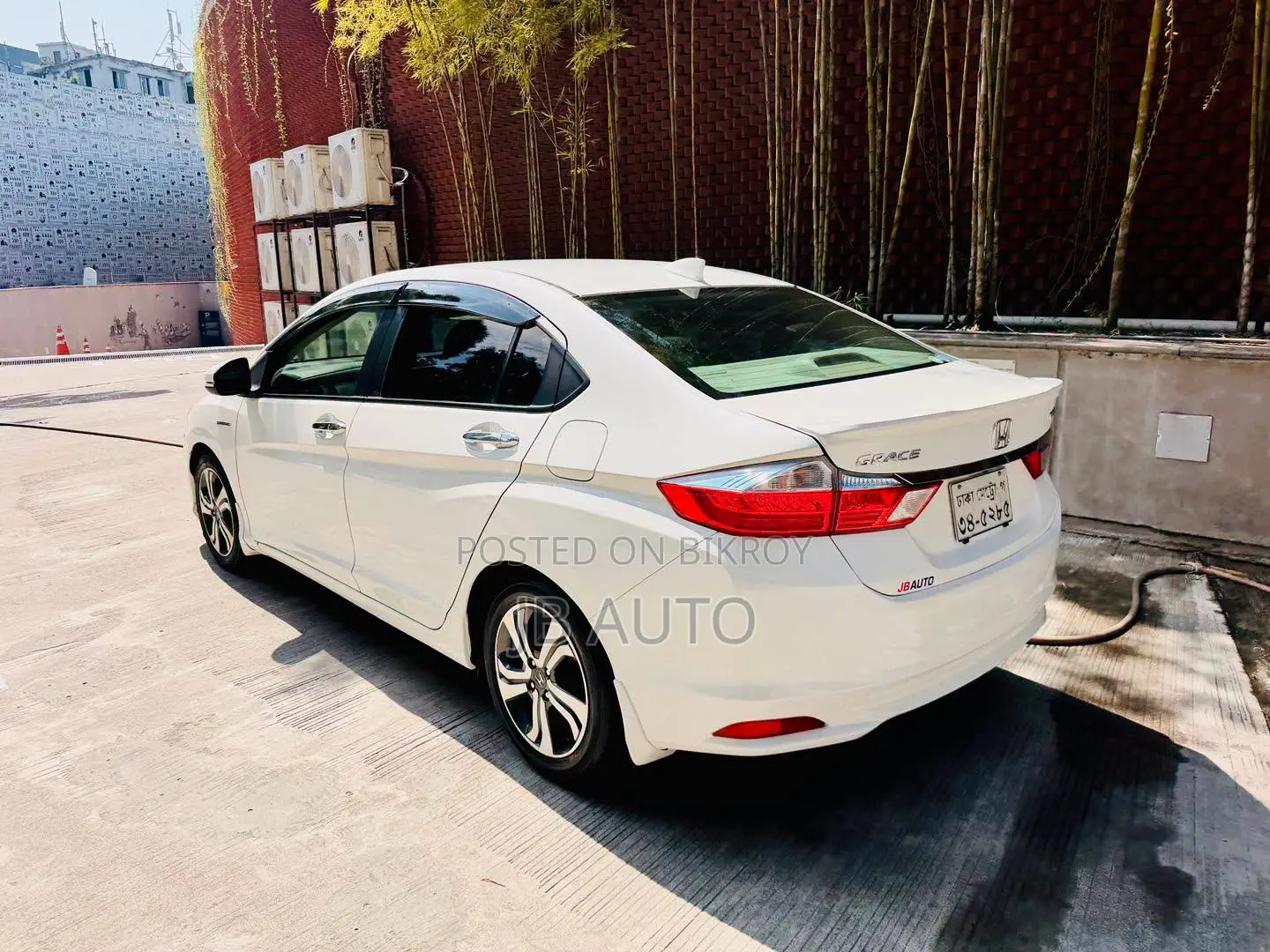 Honda Grace 2014 Pearl