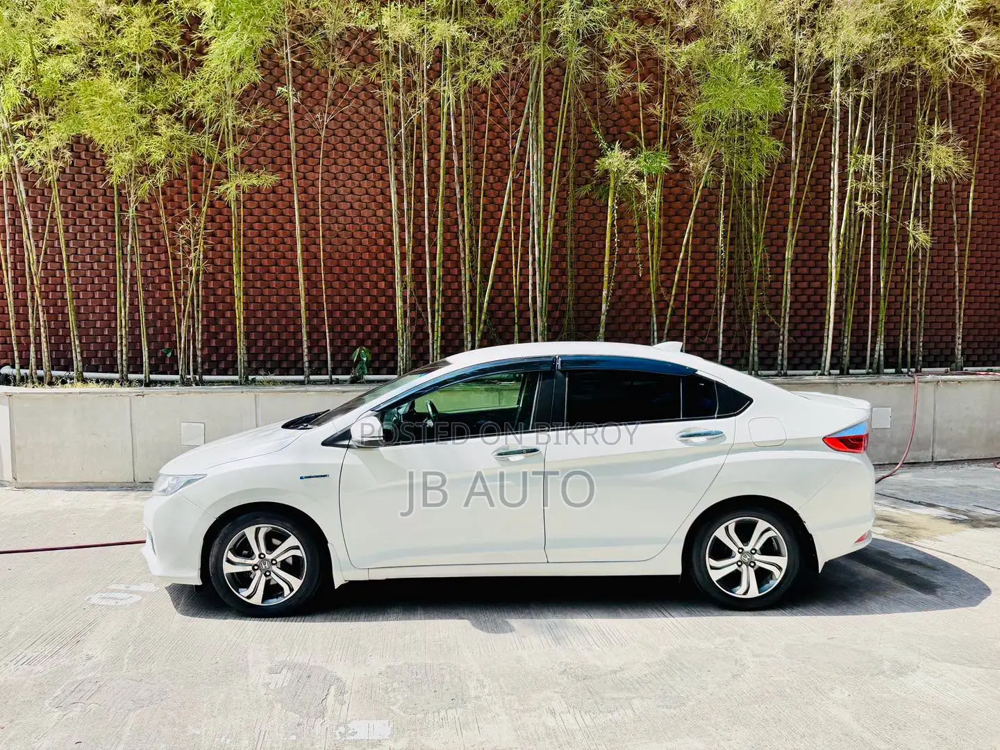 Honda Grace 2014 Pearl