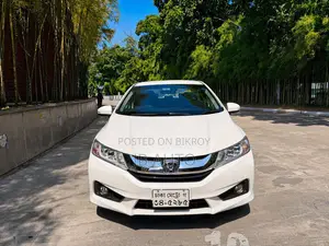 Honda Grace 2014 Pearl