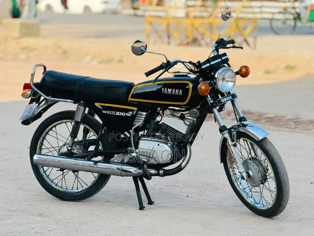 ইয়ামাহা ১৯৯৪ কালো