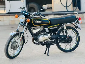 ইয়ামাহা ১৯৯৪ কালো