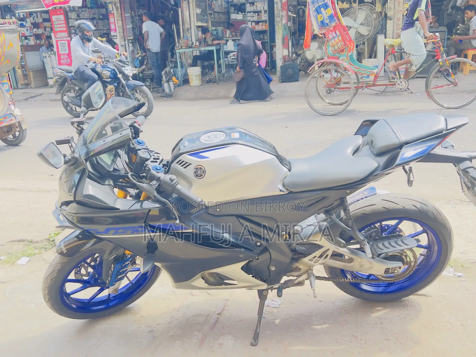 Yamaha R15M 2024 Silver