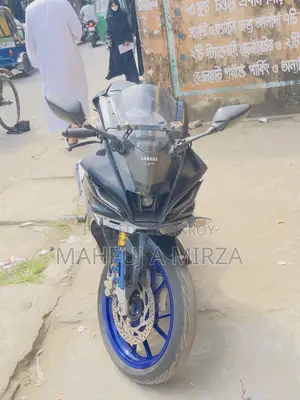 Yamaha R15M 2024 Silver