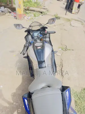 Yamaha R15M 2024 Silver