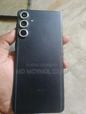 স্যামসাং গ্যালাক্সি এফ৫৫ ২৫৬ জিবি কালো