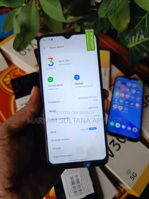 Realme V30 128 GB Black