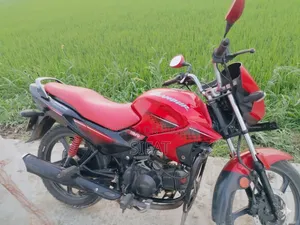 হিরো গ্ল্যামার বিএস৪ ২০১৭ লাল