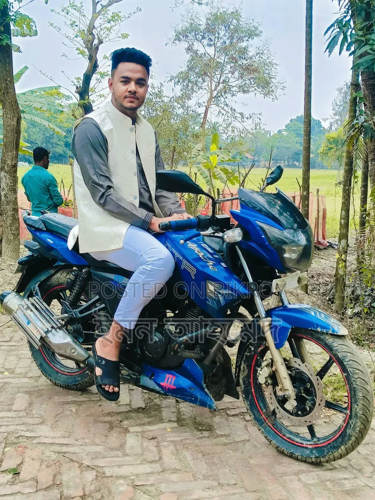New TVS Apache RTR 160 2V 2022 Blue