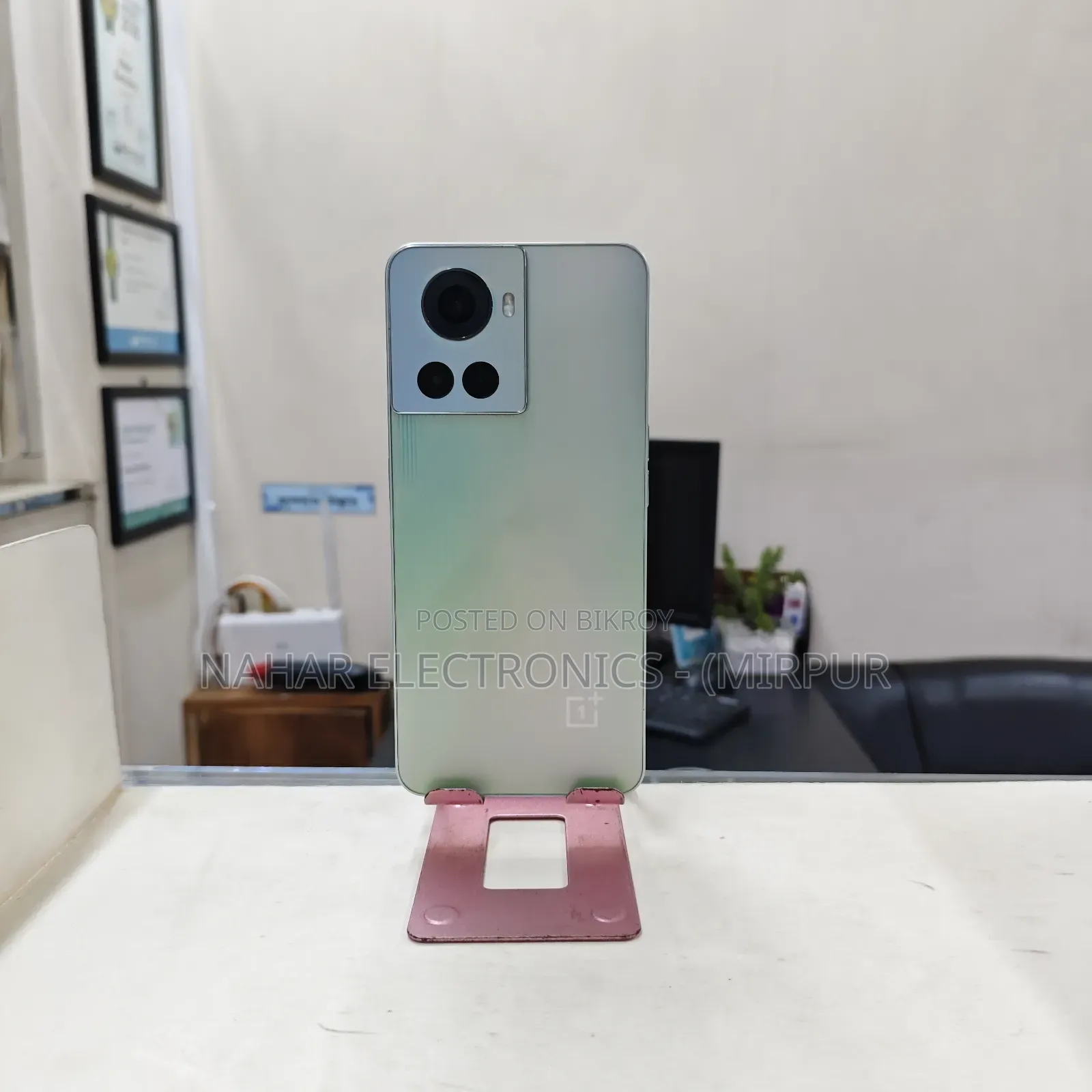 ওয়ানপ্লাস ১০আর ১২৮ জিবি সিলভার