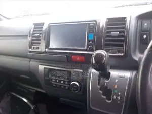 Toyota Grand HiAce 2001 Pearl