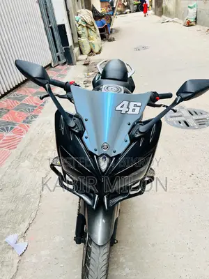 ইয়ামাহা ফেজার এফআই ভি২ ২০১৯ কালো