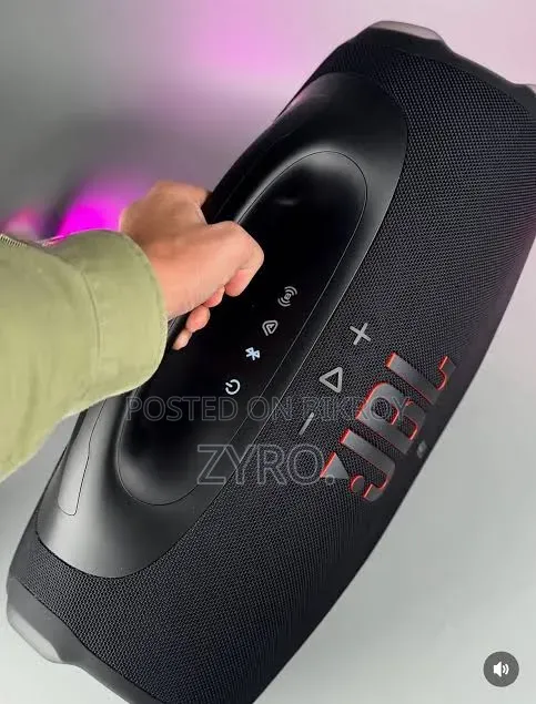 Boombox 4 Mini LED