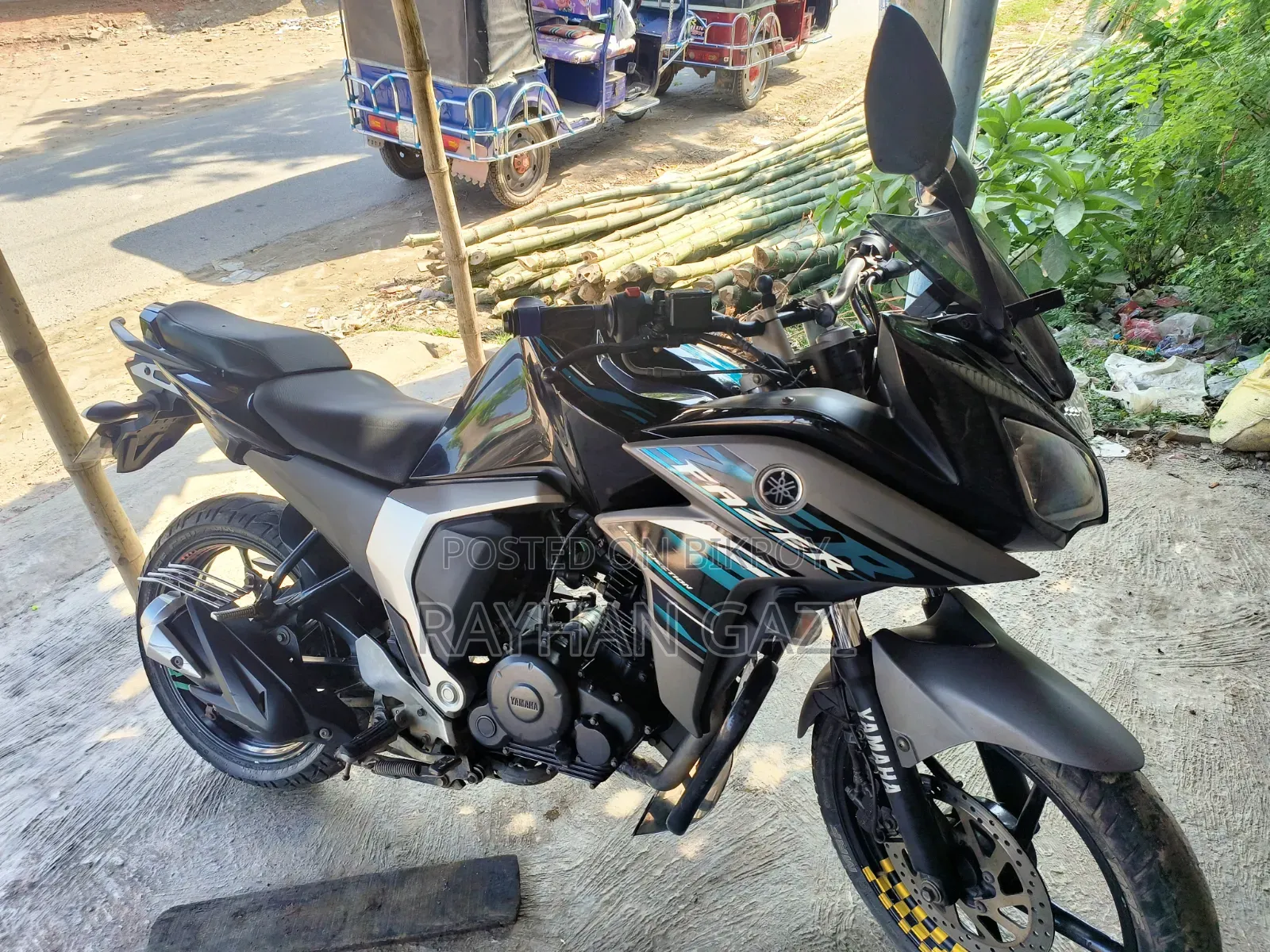 ইয়ামাহা ফাজার এফআই ভি২ ২০১৯ কালো