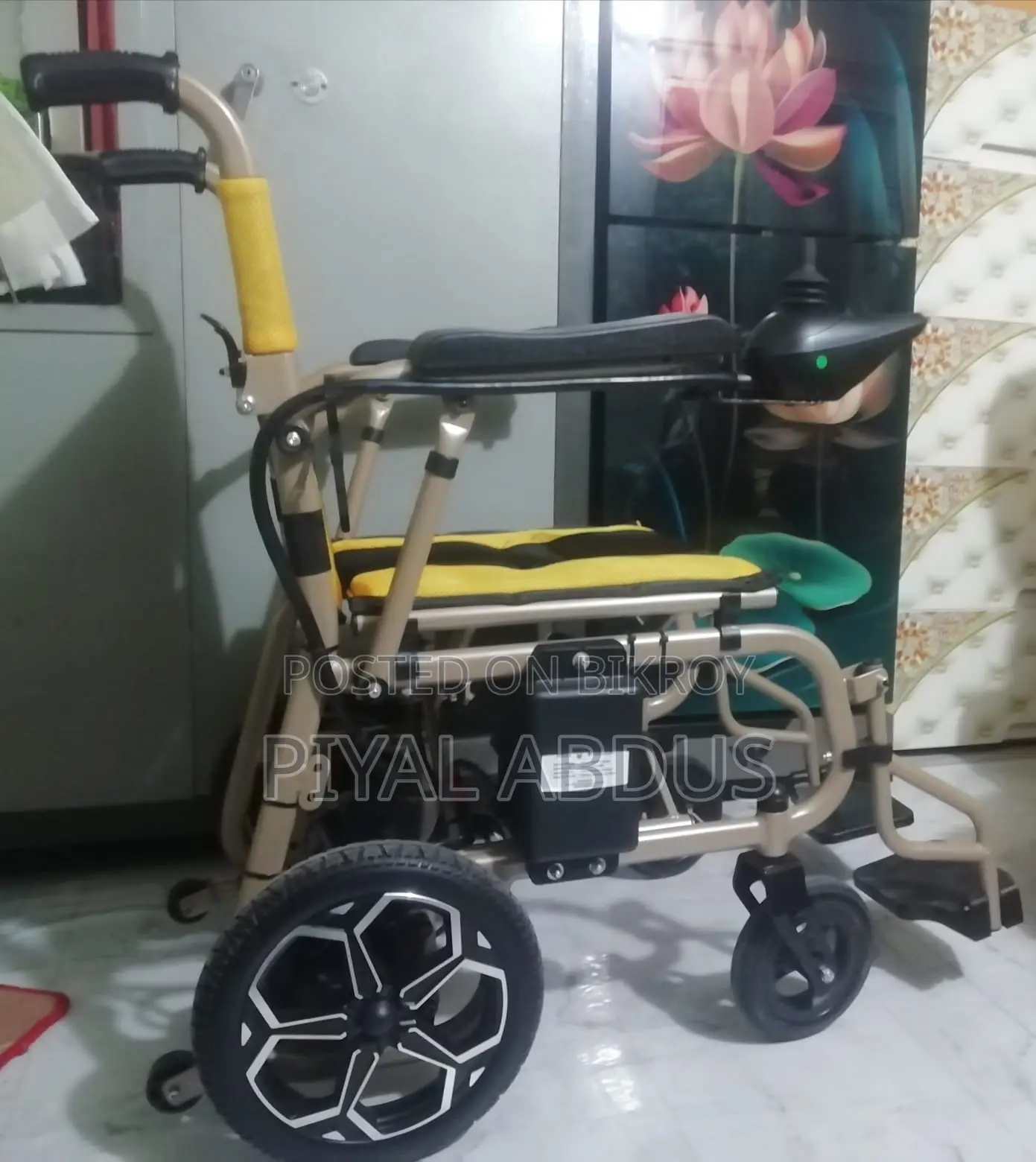 Electric Wheelchair