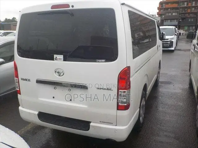 Toyota Grand HiAce 2000 Pearl