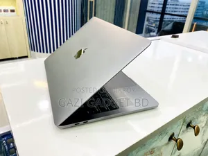 Laptop Apple MacBook Pro 2022 M2 16GB Apple M2 SSD 256GB
