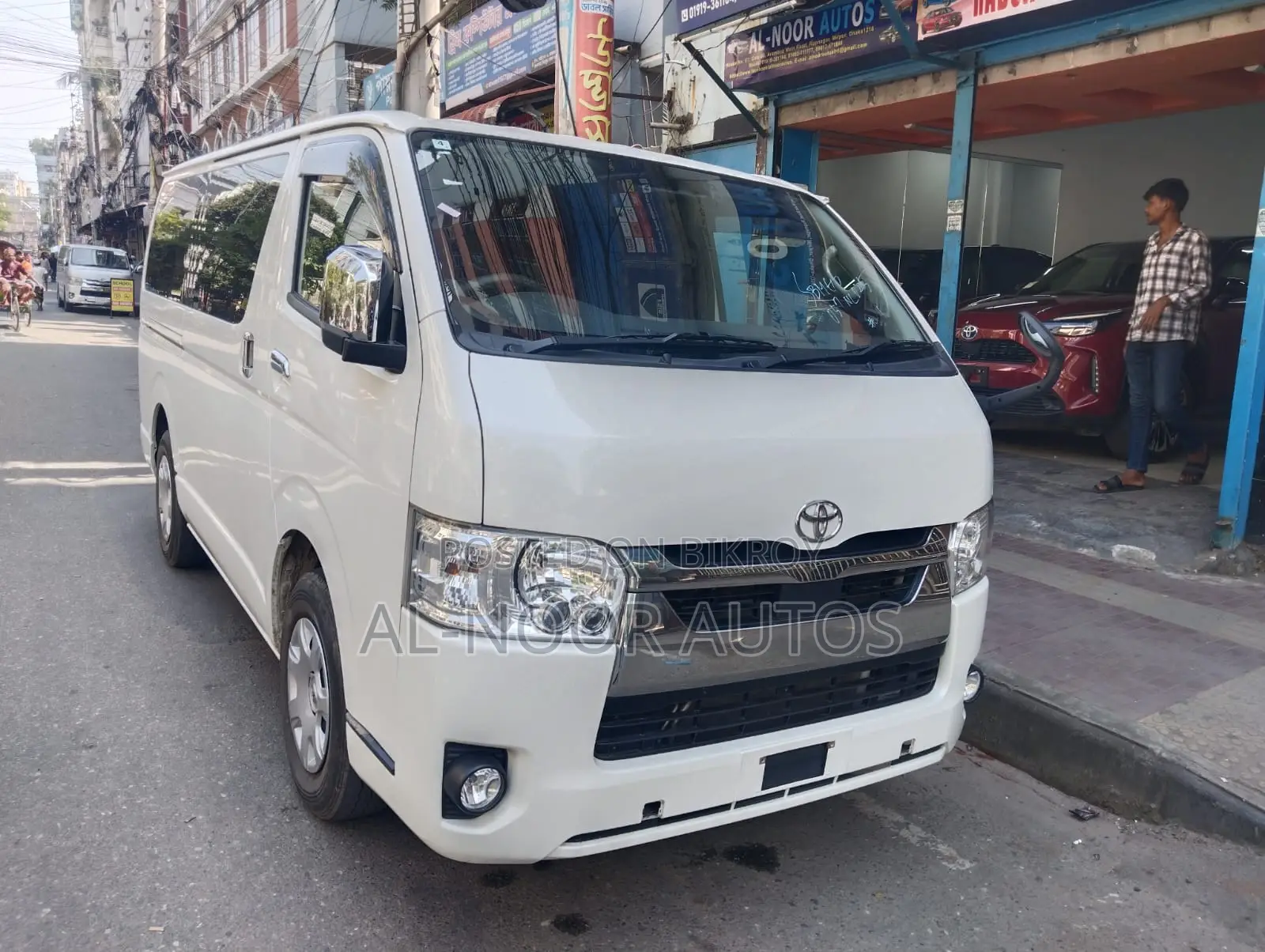 Toyota HiAce 2022