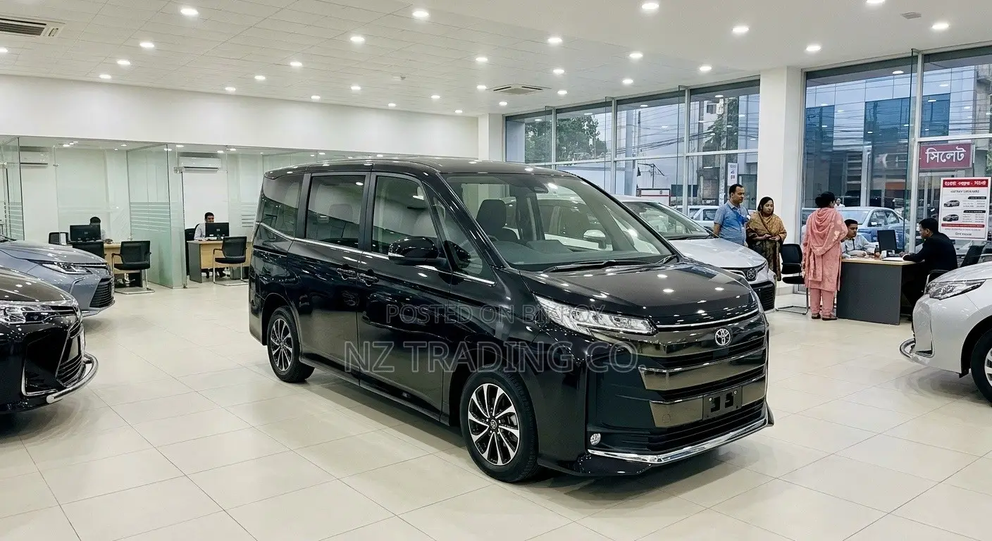 New Toyota Noah 2023 Black