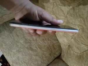 Oppo F17 128 GB Orange