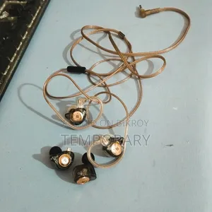 কেজেড হেডফোন বিক্রয়ের জন্য