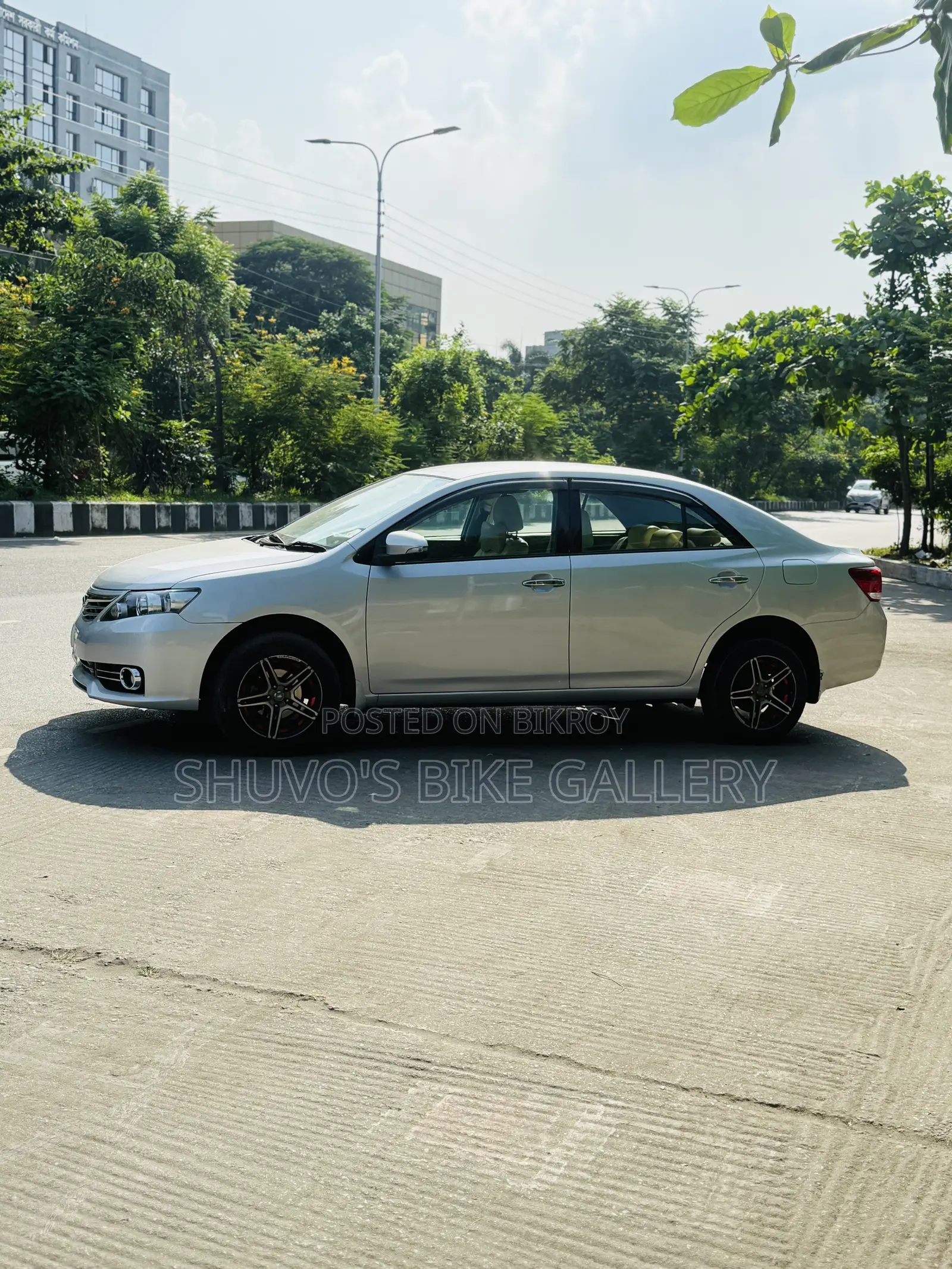 টয়োটা অ্যালিওন ২০১১ সিলভার