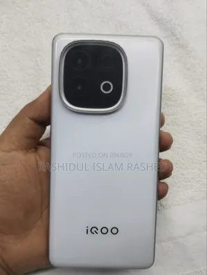 আইকিউওও ২৫৬ জিবি হোয়াইট