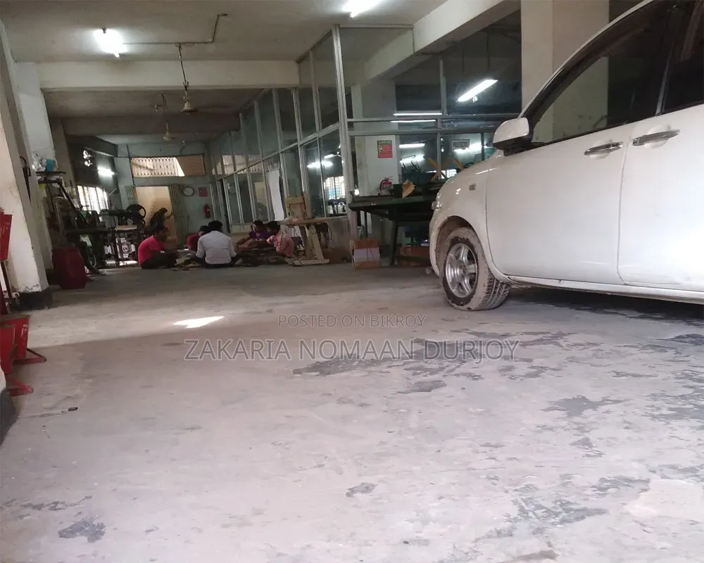 গার্মেন্টস বিল্ডিং বিক্রয়ের জন্য