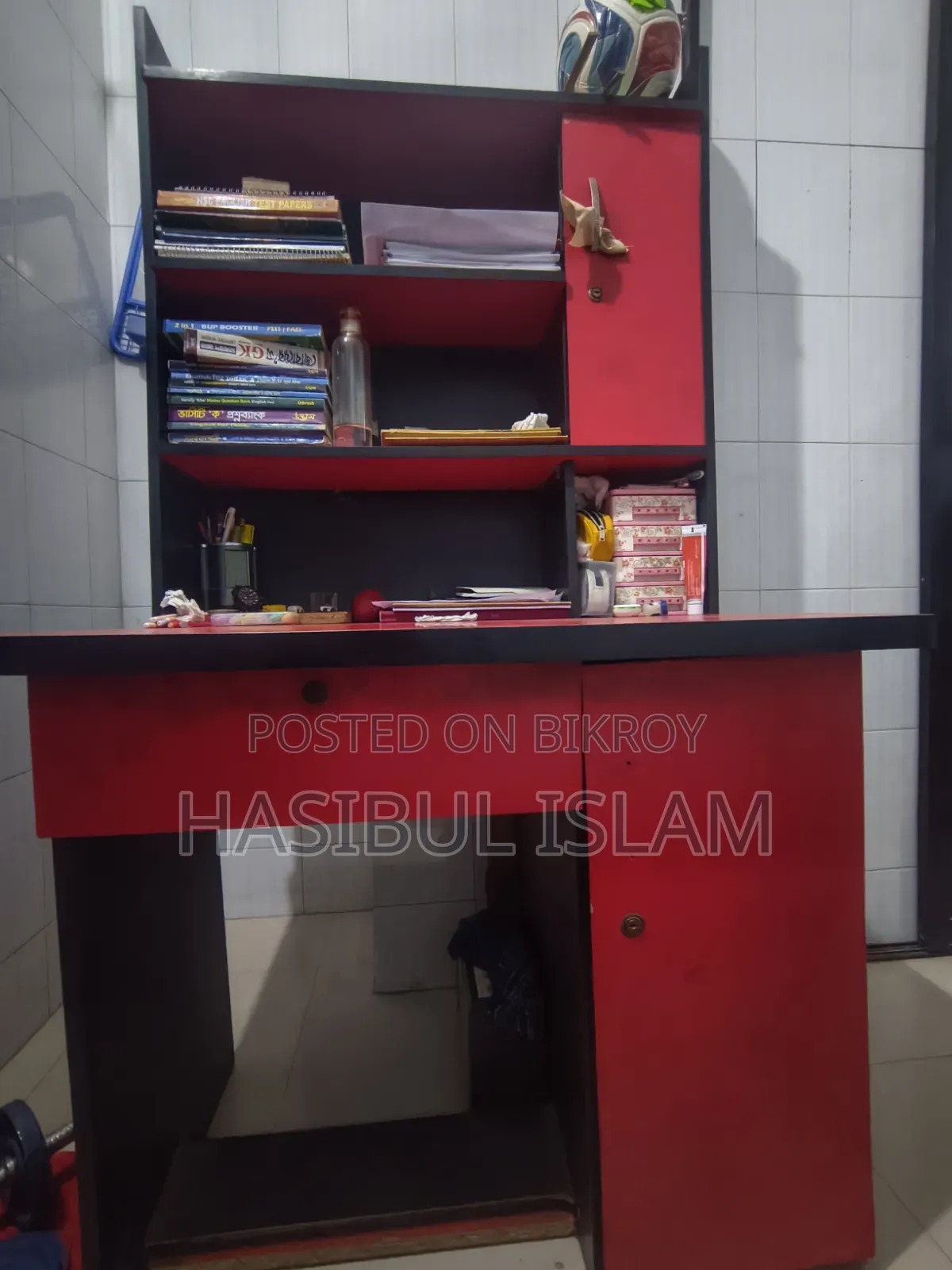 রিডিং টেবিল উইথ বুকশেলফ