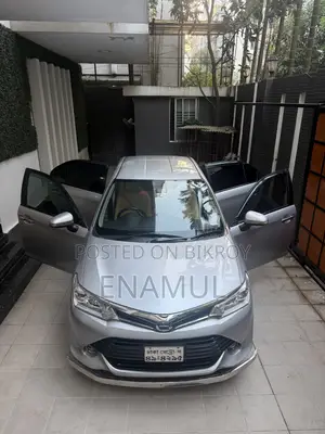 Toyota Axio 1.5 Hybrid Two-Wheel Drive 2017 Silver