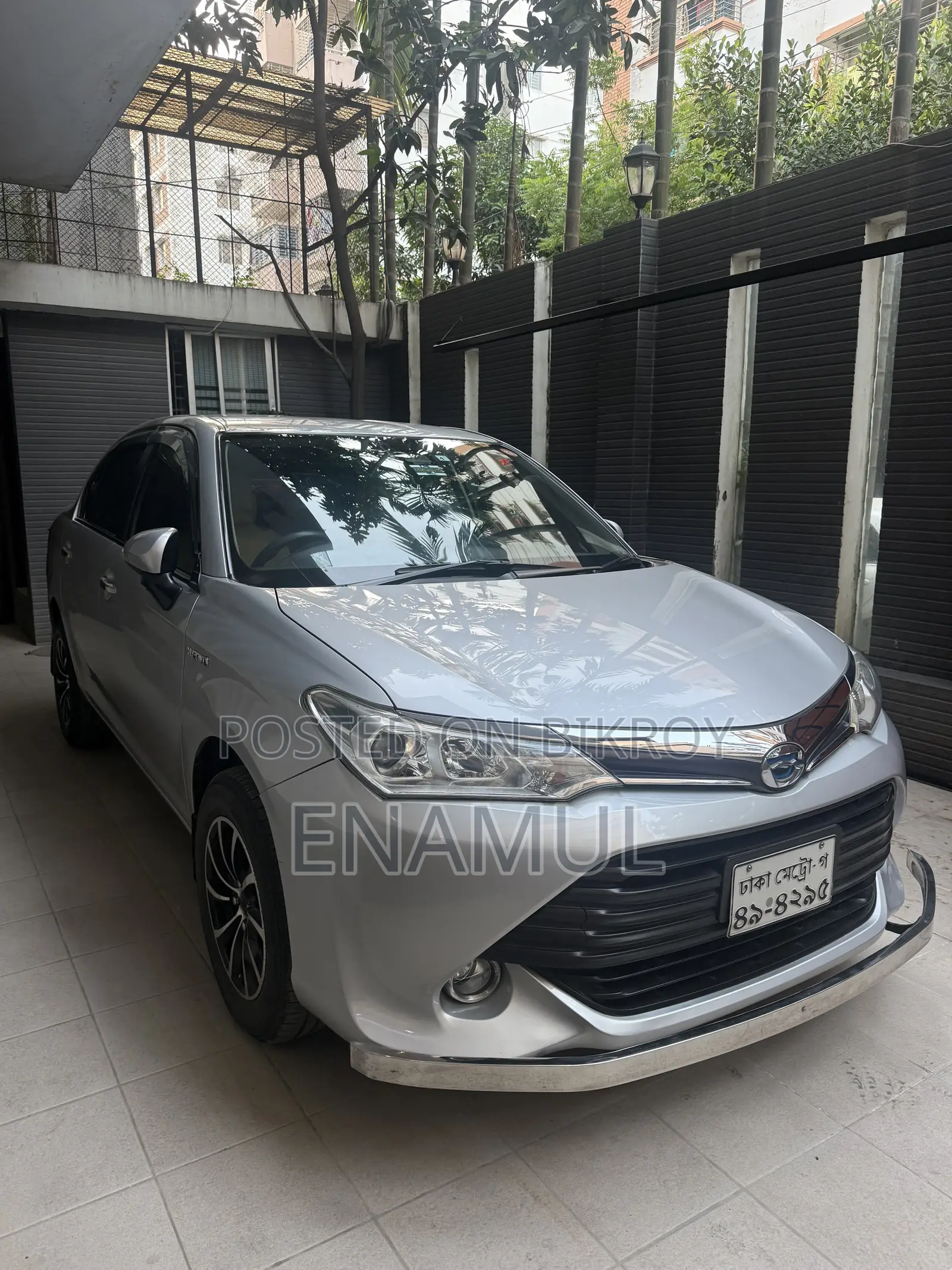 Toyota Axio 1.5 Hybrid Two-Wheel Drive 2017 Silver