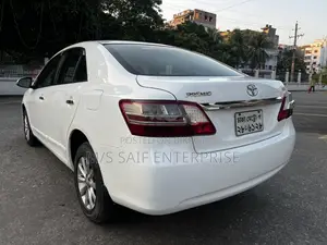 টয়োটা প্রিমিও ২০১২ পার্ল