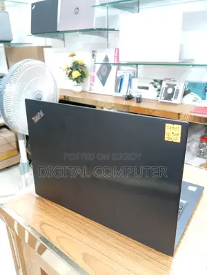 Laptop Lenovo ThinkPad T490s 8GB Intel Core i5 SSD 256GB