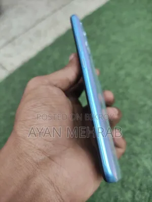 Vivo Y50 128 GB Blue