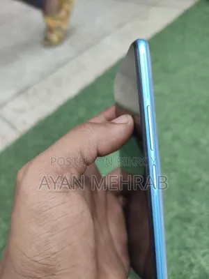Vivo Y50 128 GB Blue
