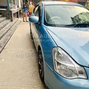 নিসান ব্লুবার্ড ২০০৮ নীল