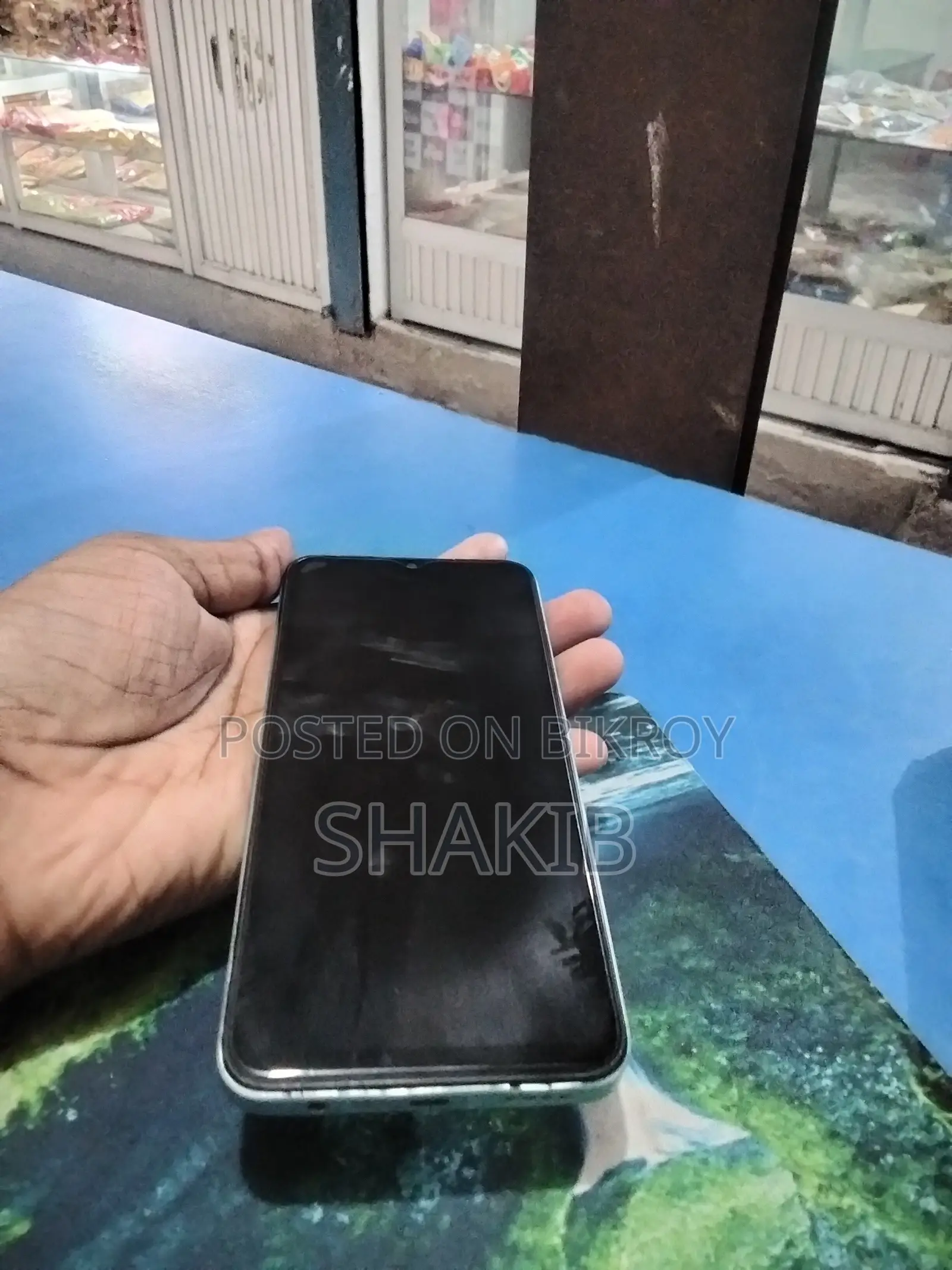 রিয়েলমি সি৩৩ ১২৮ জিবি