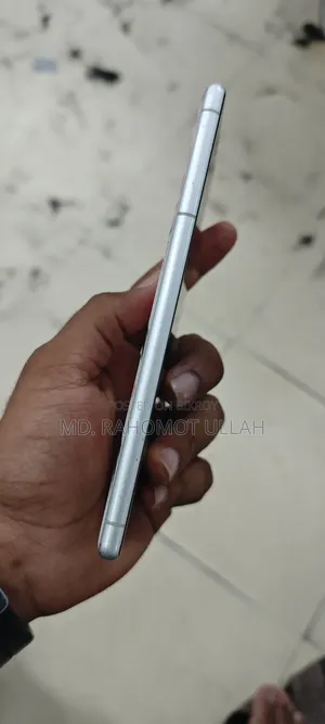 সনি এক্সপেরিয়া ১ ৬৪ জিবি হোয়াইট