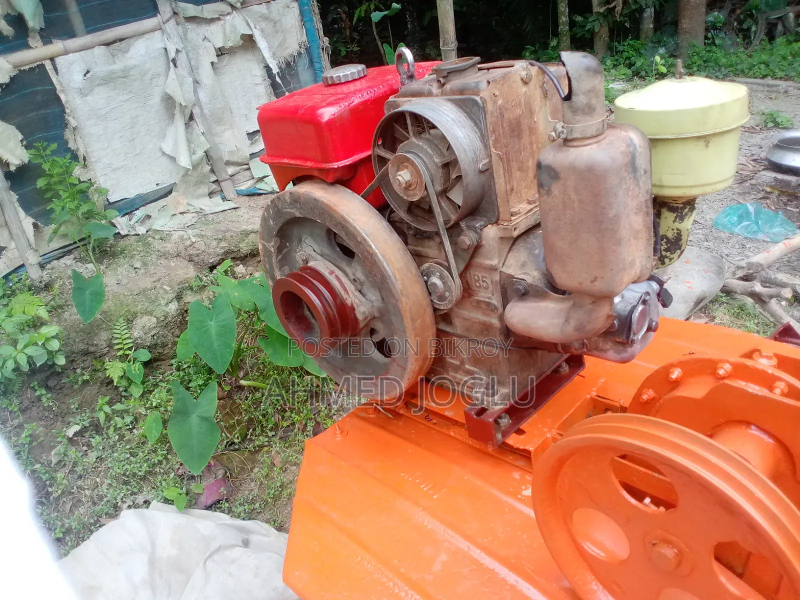 Alim Hale's Tractor Full Fresh