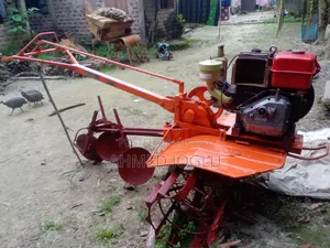 Alim Hale's Tractor Full Fresh