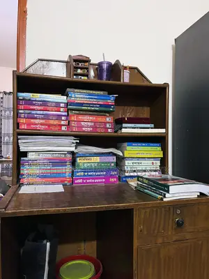 একটি টেবিলের বিক্রয় পোস্ট।