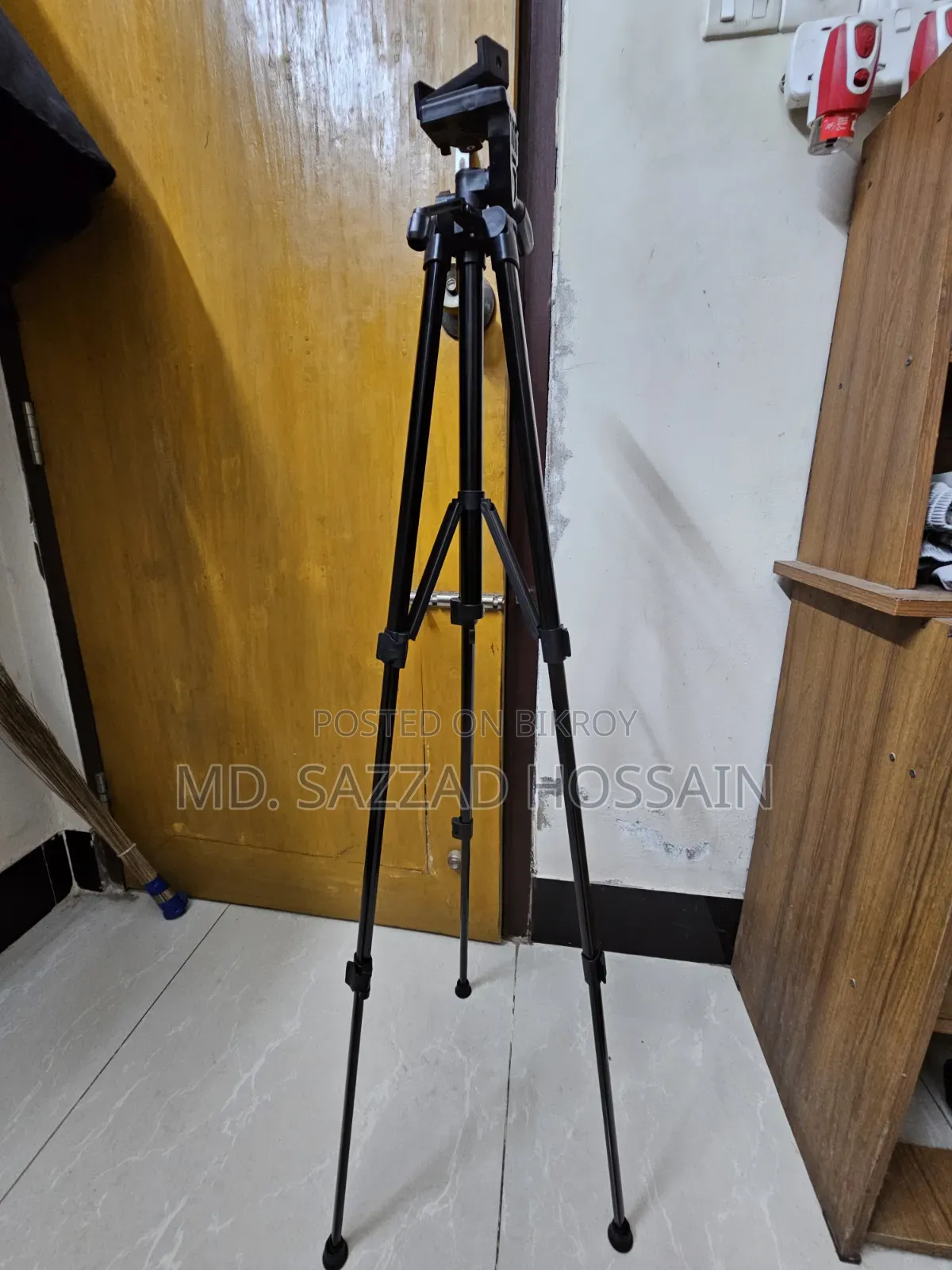 ক্যামেরা ট্রাইপড স্ট্যান্ড উইথ ফ্রি মোবাইল হোল্ডার – ব্র্যান্ড নিউ