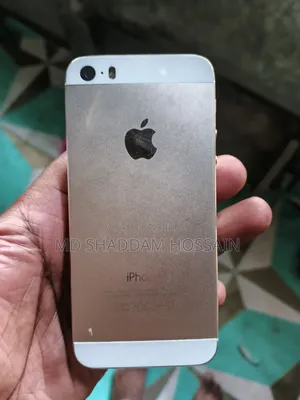 অ্যাপল আইফোন এসি ১৬ জিবি হোয়াইট