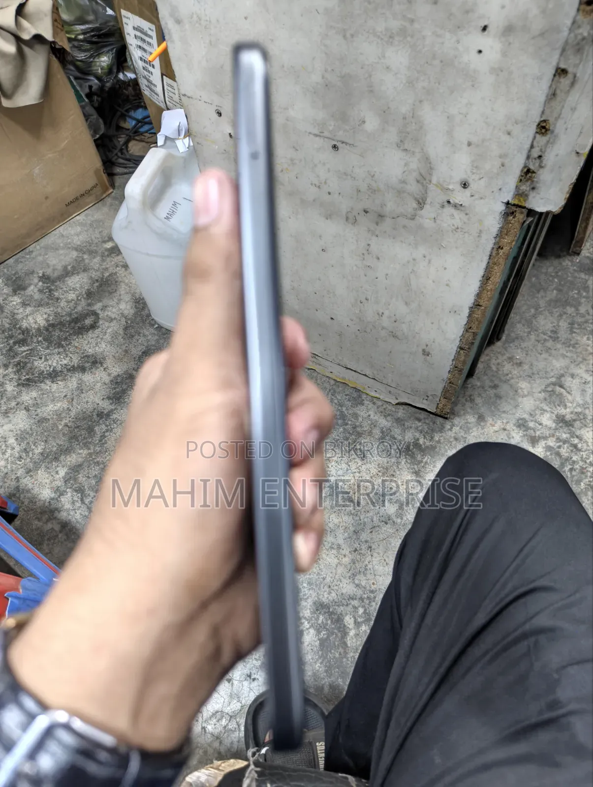 ইনফিনিক্স হট ৭০ ১২৮ জিবি কালো