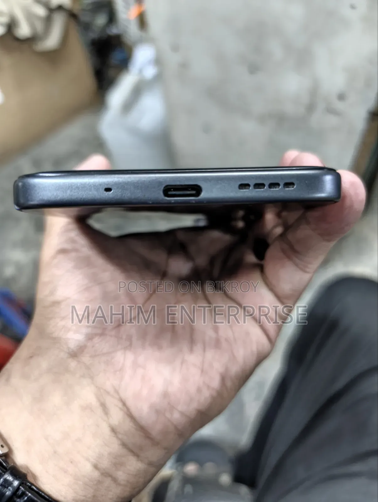 ইনফিনিক্স হট ৭০ ১২৮ জিবি কালো