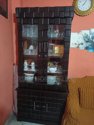 Furniture Wood Showcase