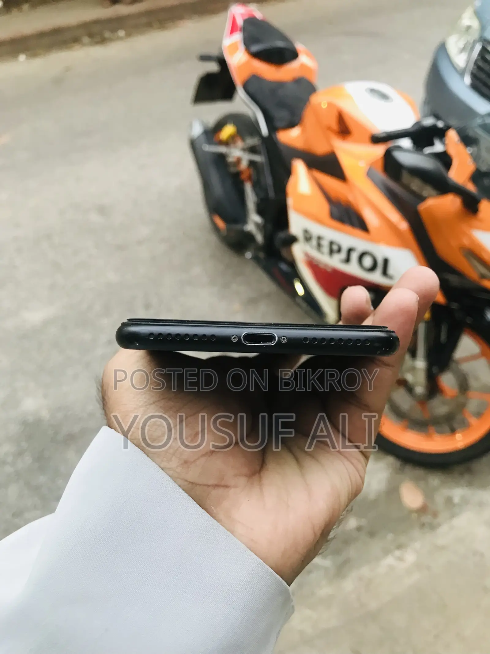 অ্যাপল আইফোন ৭ প্লাস ২৫৬ জিবি ব্ল্যাক