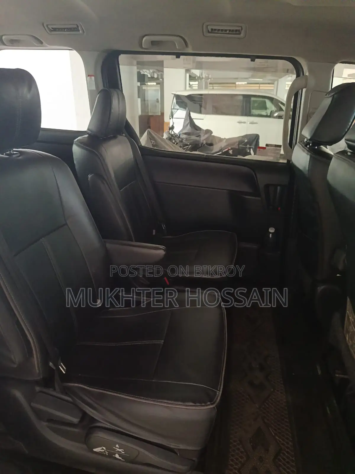 Toyota Voxy 2014 Pearl